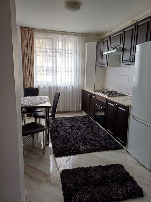 Apartament de închiriat cu 2 camere