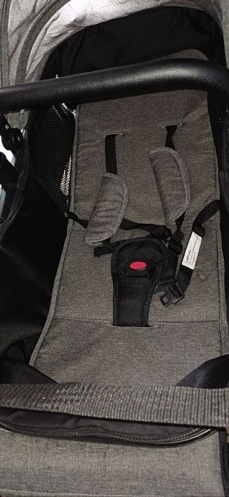 Продаётся коляска очень в хорошем состоянии