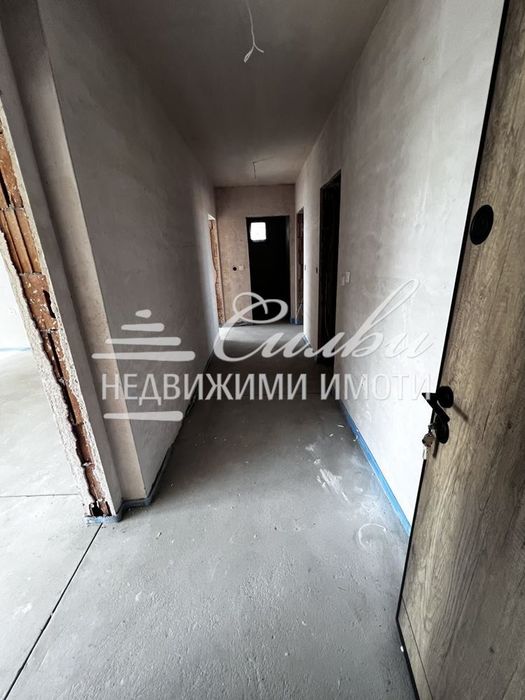 Продава се Тристаен апартамент в Търговище, Център - 125 кв.м за 1240 €/кв.м - Снимка #4