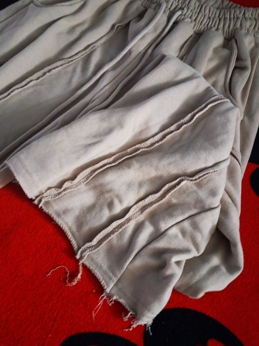 Compleu bej de trening