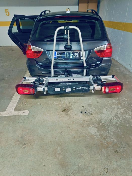 Suport biciclete auto cu prindere pe carlig Thule
