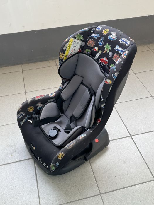 Детское кресло в машину