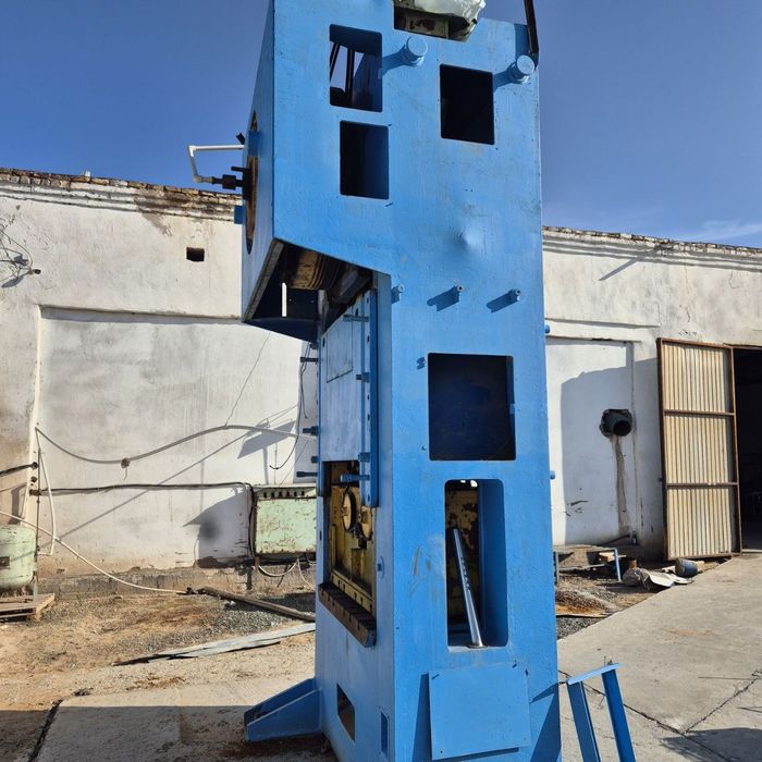 Пресс аппарат сотилади