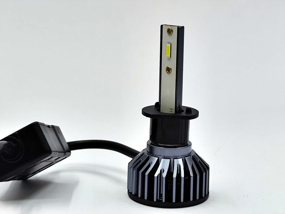 Автомобилни CANBUS LED крушки H1 H4 H7 H11 светлини фокусиран CSP чип