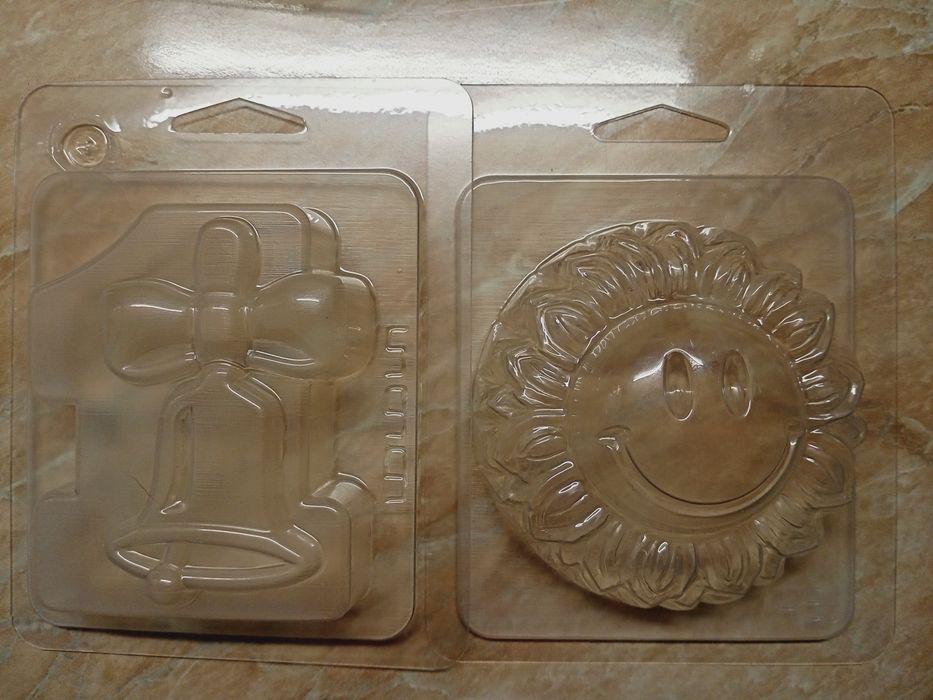 Продам пластиковые формы для мыла