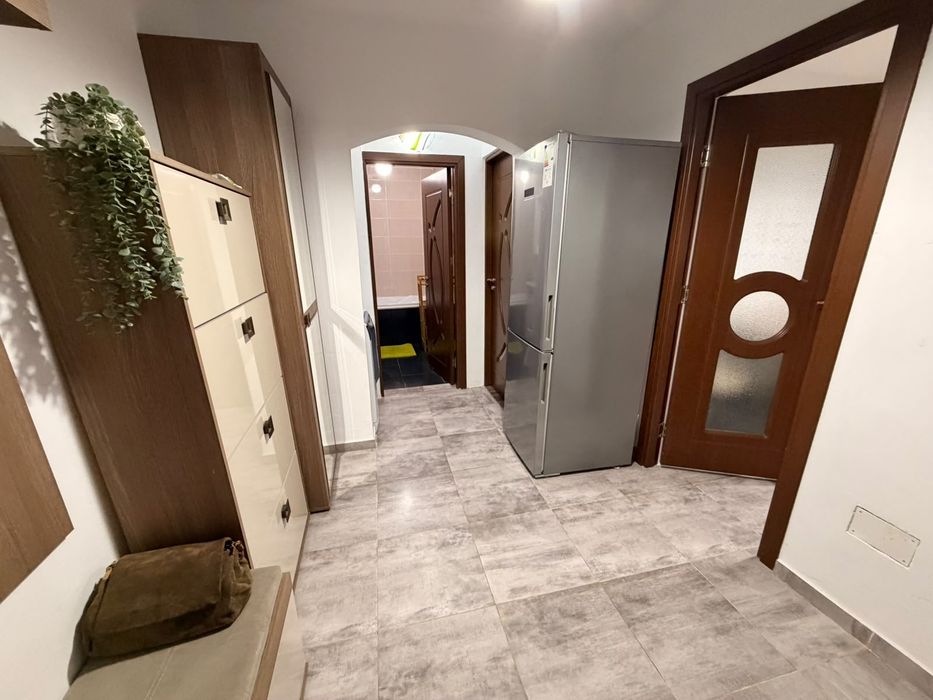 Vând apartament oraş Motru