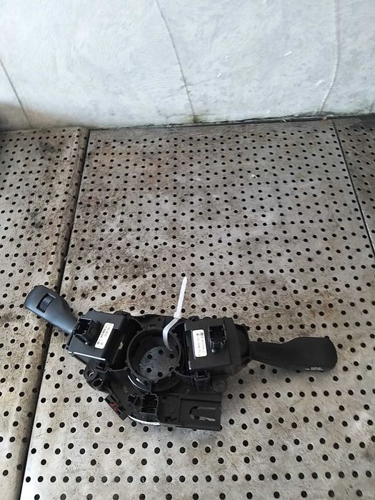Bloc manete semnalizare stergator parbriz spirala volan bmw x3 e83 613183774889