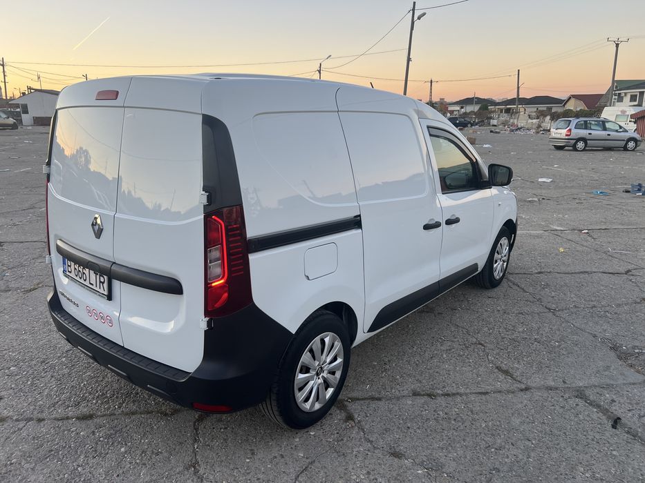 RENAULT Express 2023 — imagine 3