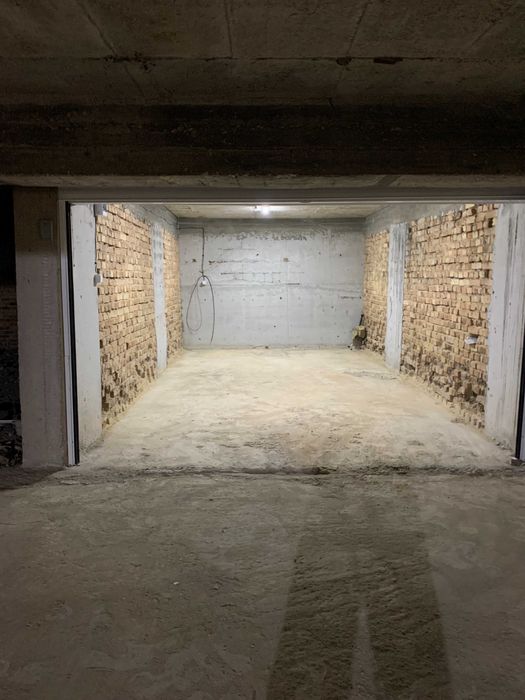 Дава се под наем Гараж / Паркомясто в Варна, Победа - 19 кв.м за 117.3 € - Снимка #1