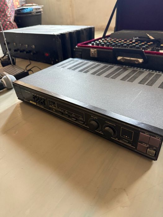 Усилитель микрофон сотилади срочна