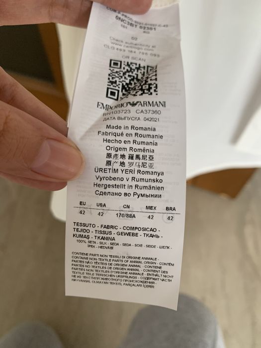 Чисто нова Emporio Armani копринена риза блуза бяла