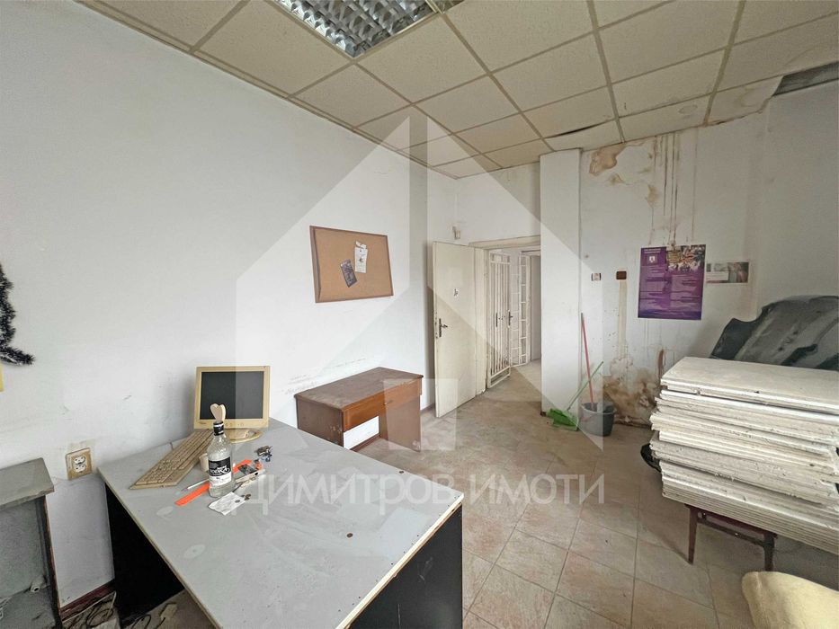 Продава се Магазин в Нови пазар - 37 кв.м за 676 €/кв.м - Снимка #7