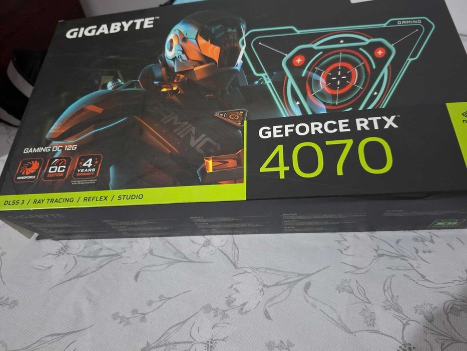 placa video gigabyte gaming ok rtx 4070 12gb impecabila