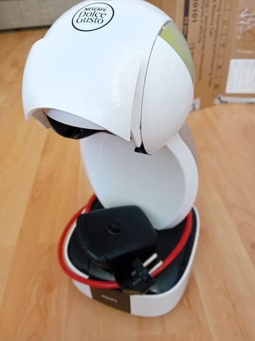 Кафемашина Nescafe Dolce Gusto Delonghi
