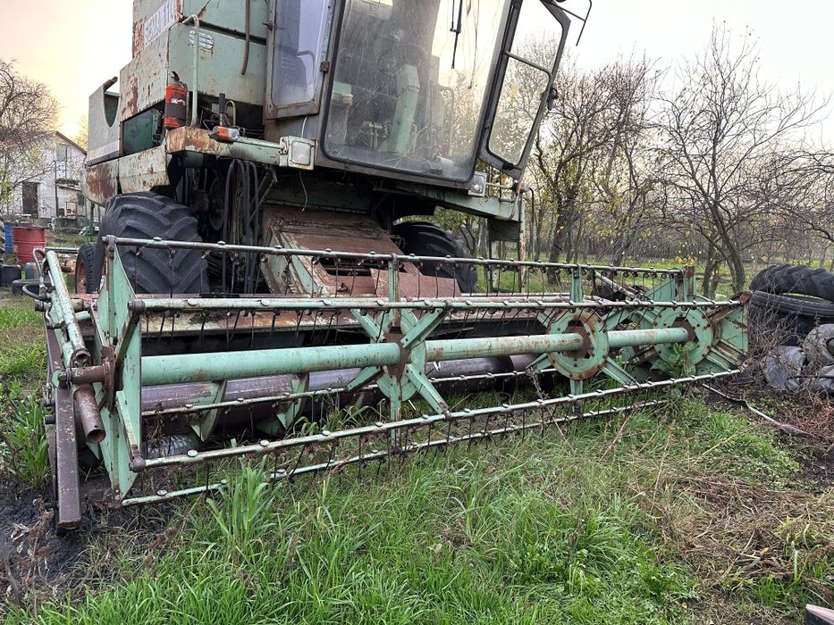 Radiator motor original Combină Sema 110, complet cu carcasă, curățat.