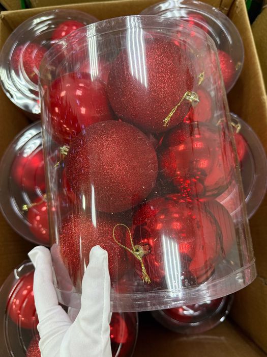 Новогодний шар для уличной елки, красный глянец в Дом Быта, 2 этаж