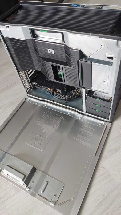 Компютър HP Z800 Workstation