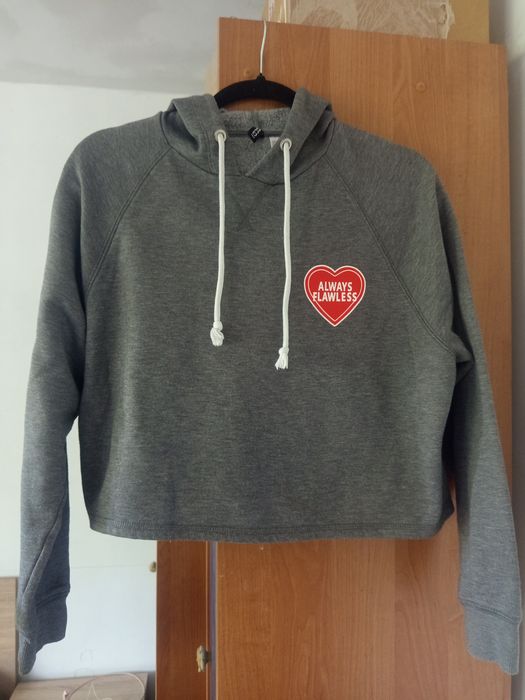 Дамски суичъри и блузки S и M  размер