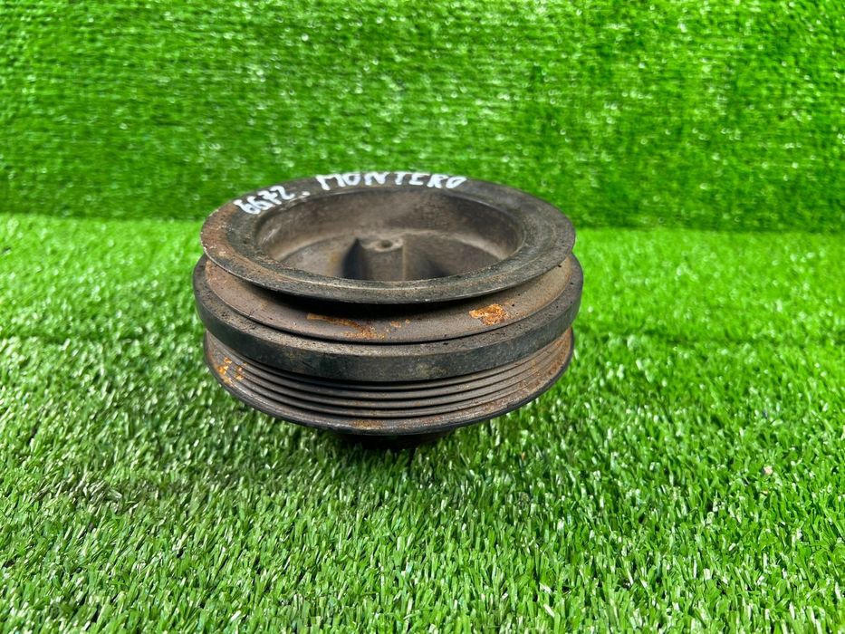 Шкив коленвала Митсубиши Монтеро Спорт 3.0 6g72 Mitsubishi Montero