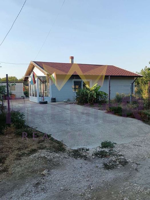 Продава се Къща в с. Хаджи Димитър, Област Добрич - 60 кв.м за 1167 €/кв.м - Снимка #1