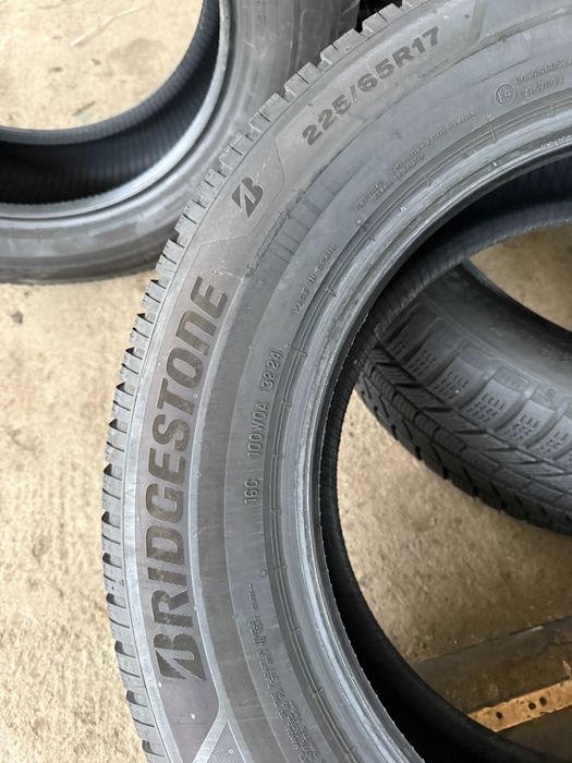 2 Anvelope Iarna 225/65/17 Bridgestone 2024