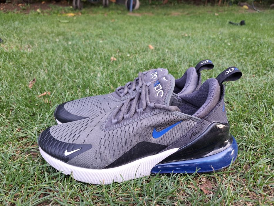 Adidasi nike airmax270