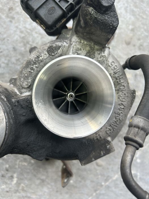 Turbina turbosuflanta bmw 3.0d cod motor N57 245cp
