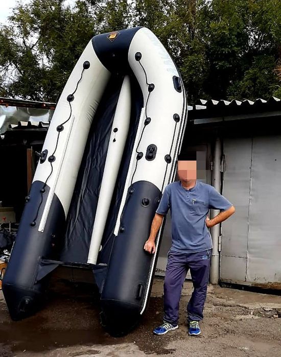 Продам лодку Ривьера Максима