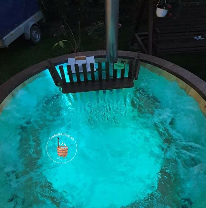 Ciubăr din lemn hot tub jacuzzi
