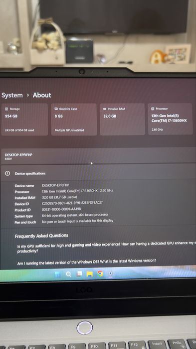Геймърски лаптоп Lenovo LOQ 15 15IRX-i7, RTX 4060 8GB, 32GB RAM