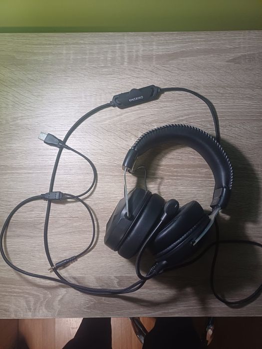 Căști Gaming Onikuma K20 RGB - Stare excelentă,sunet puternic
Căști Ga