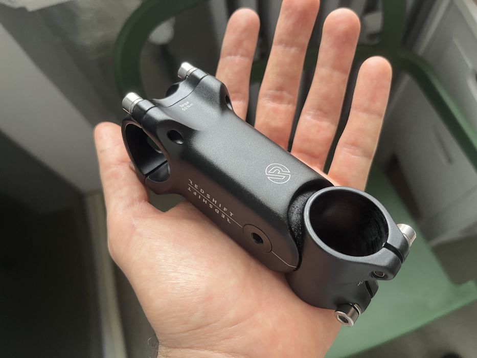 Pipă cu suspensie Redshift ShockStop – 90mm (Ca Nouă)