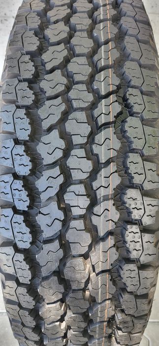 o anvelopa 265 75 16 goodyear wrangler a/t adventure M+S noua