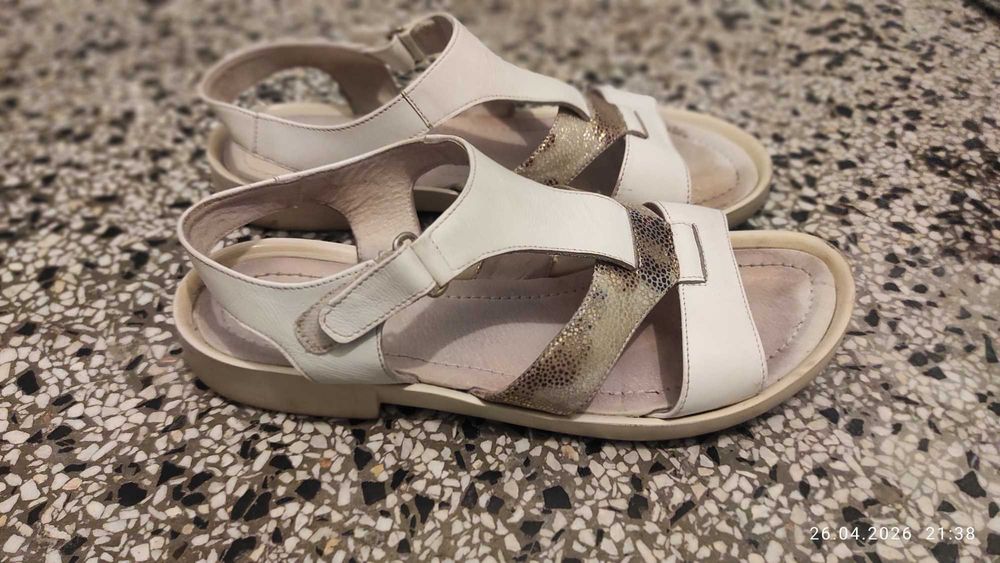 Дамски САНДАЛИ бели със златисто ест. Кожа, н. 39
