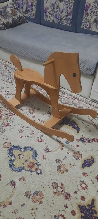 Лошадка качалка детская