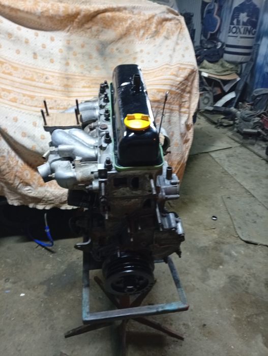 Двигатель сотка карбюратор