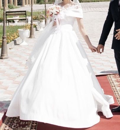 Продам свадебное платье