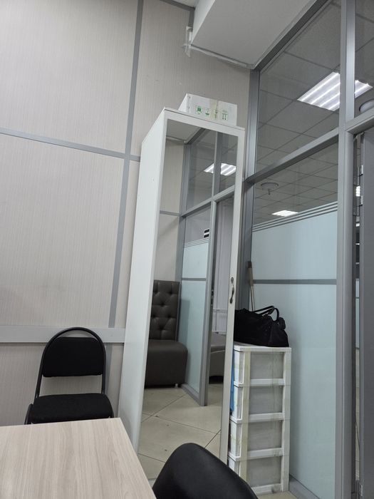 Продам шкаф для косметолога
