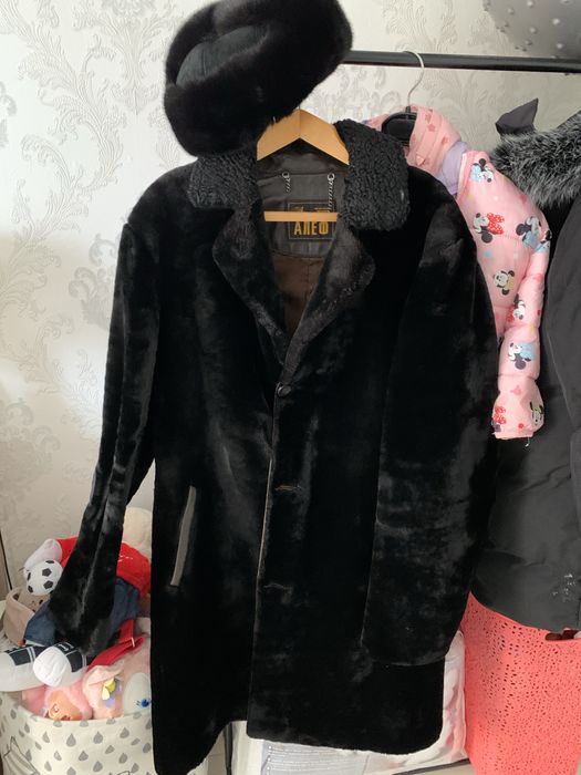 Продам натуральную шубу и шапку. Мужская