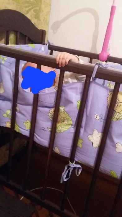 Детская кроватка.