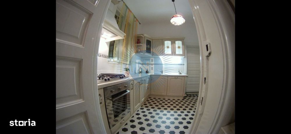 Apartament in vila Capitale