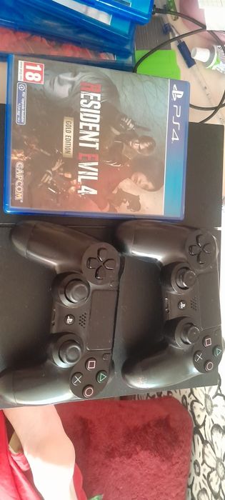 Продам PS4 Fat 1терабайт