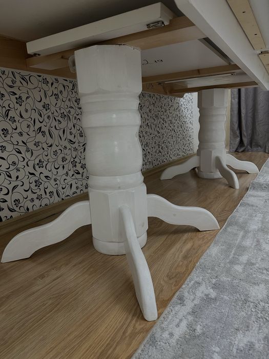 Продам гостевой стол 3м