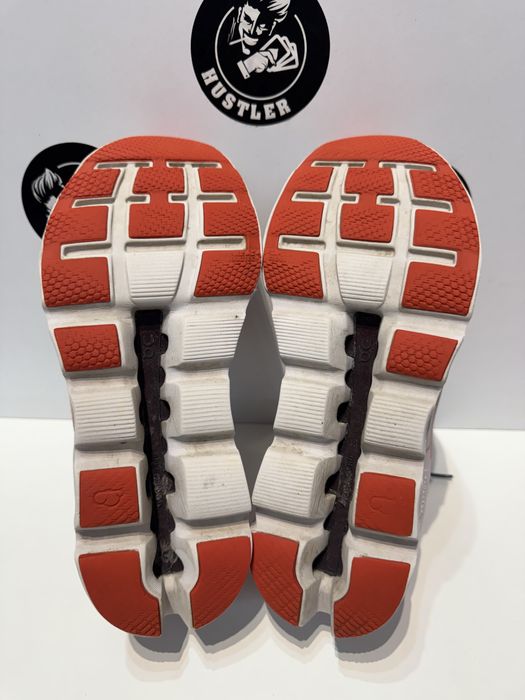 Маратонки ON CLOUD .Номер 40