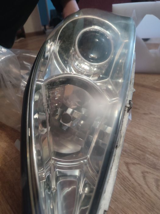 Продам фары на Toyota Camry 30