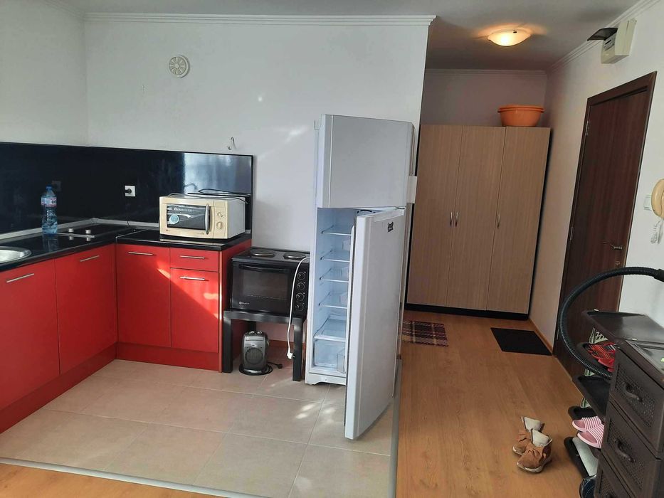 Дава се под наем Едностаен апартамент в Шумен, 5-ти полк - 38 кв.м за 331.5 € - Снимка #1