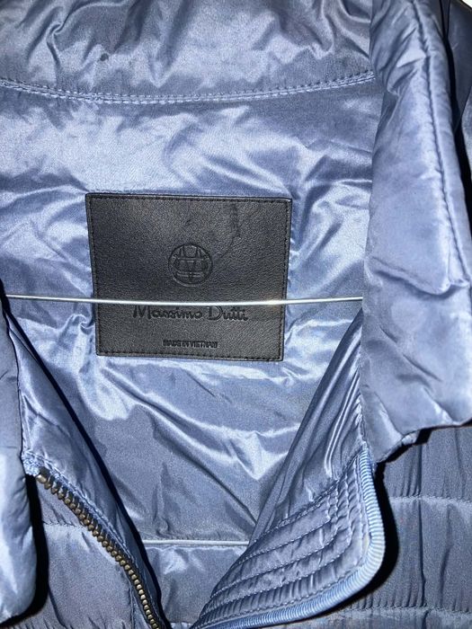 Vând geaca mărimea s