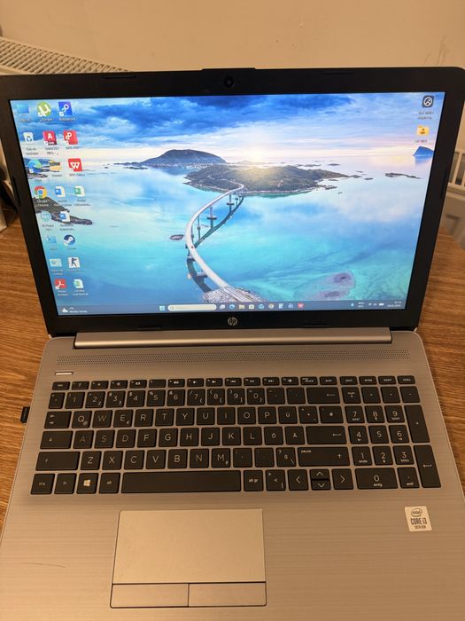 Laptop HP 250 G7 Notebook i3