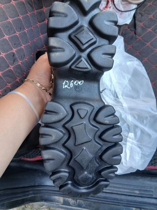 Продам женские красовки