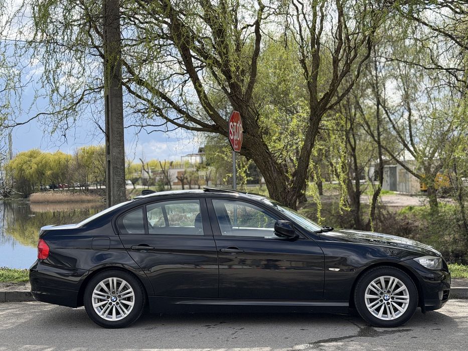 Bmw e90/LCI/Facelift/diesel/BiXenon/Trapă/Navi/Euro5